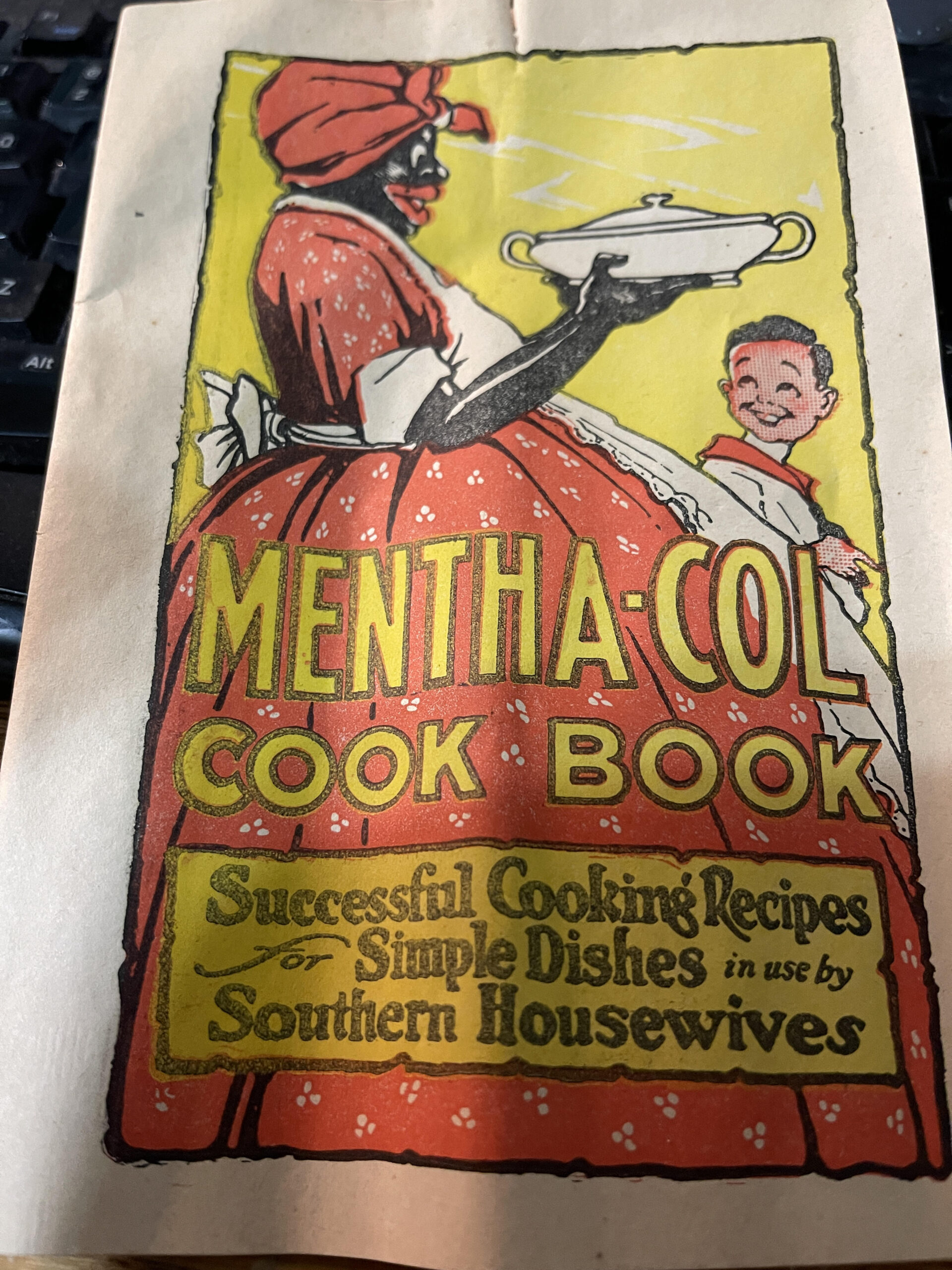 1944 Good Housekeeping Cook Book in Excellent Vintage Condition